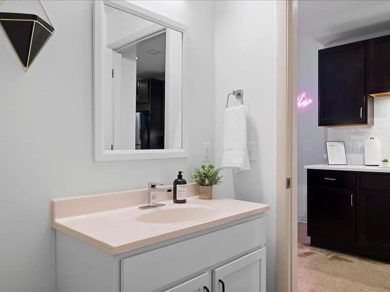 Cozysuites Historic 1Br, Downtown بيتسبرغ المظهر الخارجي الصورة
